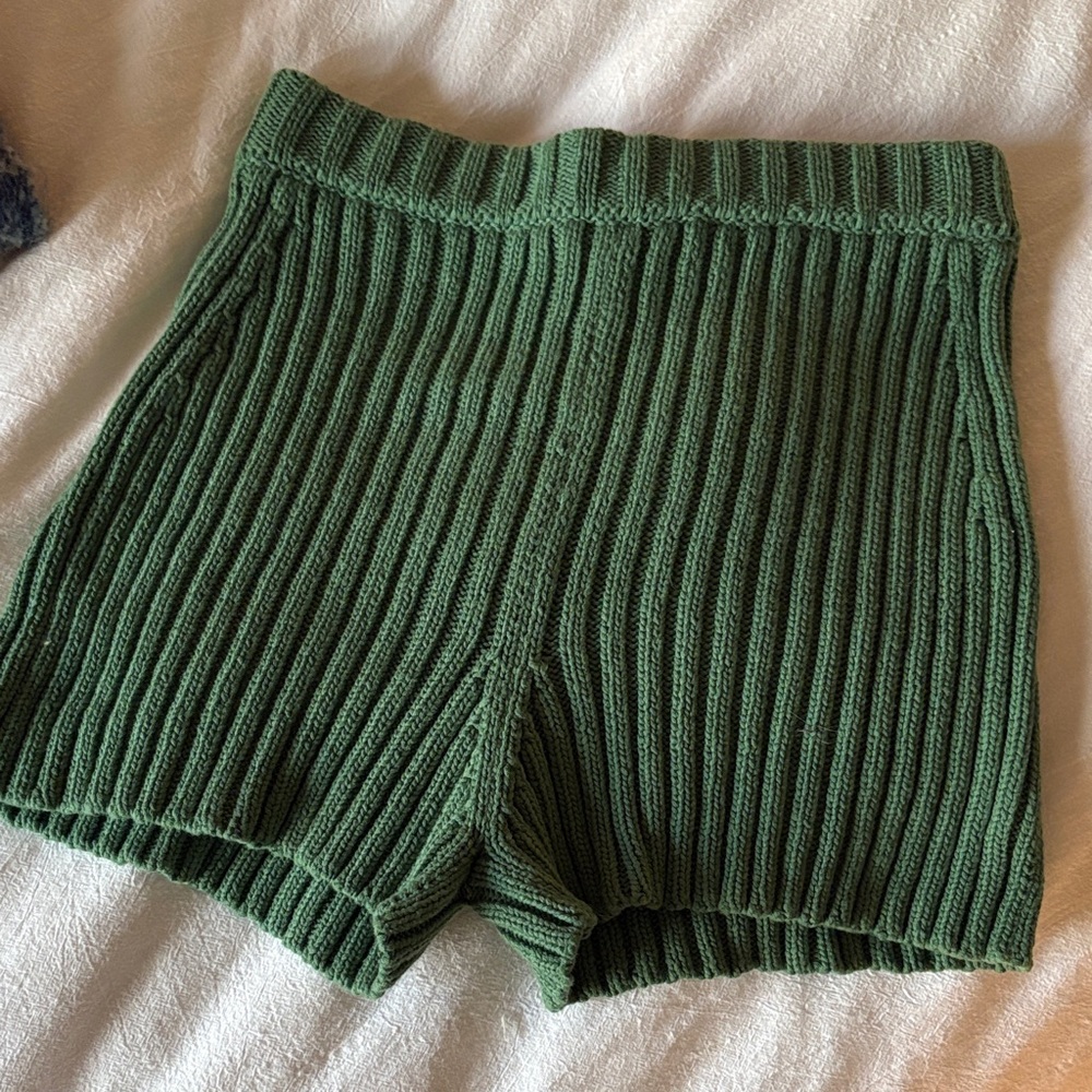Knotty ones Medium Kelly Green Ribbed Knit Women Shorts